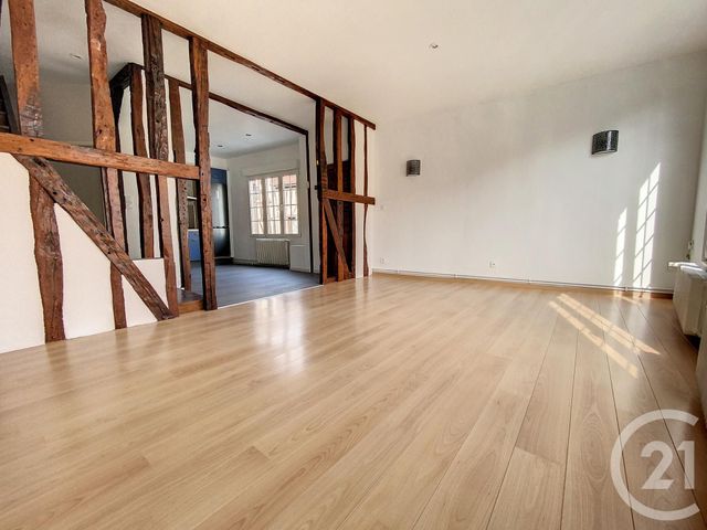 Appartement Duplex à louer - 3 pièces - 74.26 m2 - CHALONS EN CHAMPAGNE - 51 - CHAMPAGNE-ARDENNE - Century 21 Martinot Immobilier