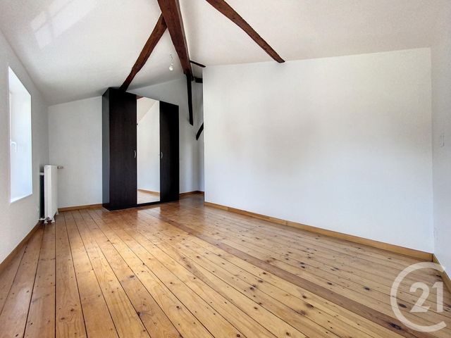 Appartement Duplex à louer - 3 pièces - 74.26 m2 - CHALONS EN CHAMPAGNE - 51 - CHAMPAGNE-ARDENNE - Century 21 Martinot Immobilier