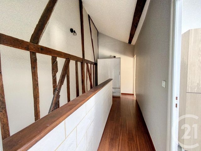 Appartement Duplex à louer - 3 pièces - 74.26 m2 - CHALONS EN CHAMPAGNE - 51 - CHAMPAGNE-ARDENNE - Century 21 Martinot Immobilier