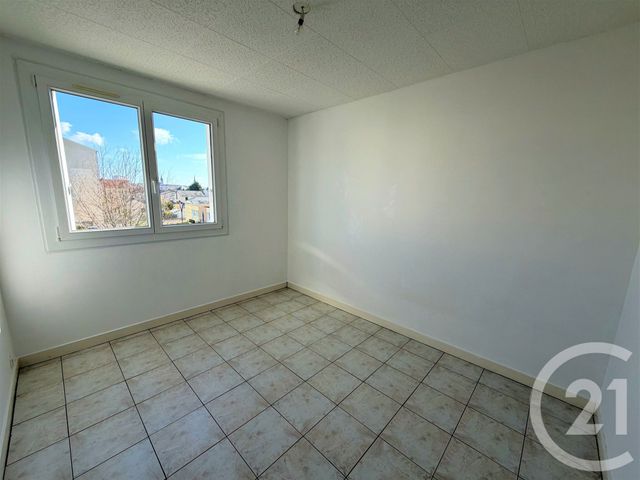 Appartement F4 à vendre - 4 pièces - 77.82 m2 - CHALONS EN CHAMPAGNE - 51 - CHAMPAGNE-ARDENNE - Century 21 Martinot Immobilier