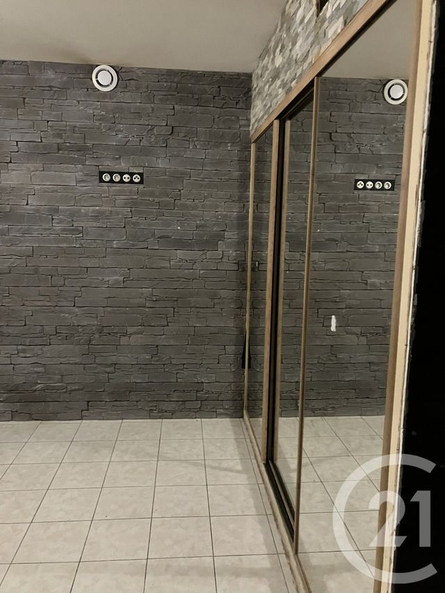 Appartement F6 à vendre - 6 pièces - 171.0 m2 - CHALONS EN CHAMPAGNE - 51 - CHAMPAGNE-ARDENNE - Century 21 Martinot Immobilier