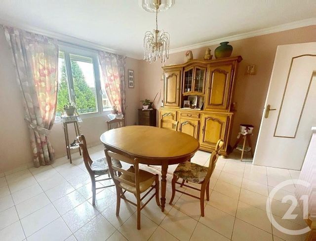 Appartement F4 à vendre - 4 pièces - 65.1 m2 - SEZANNE - 51 - CHAMPAGNE-ARDENNE - Century 21 Martinot Immobilier