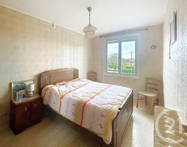 Appartement F4 à vendre - 4 pièces - 65.1 m2 - SEZANNE - 51 - CHAMPAGNE-ARDENNE - Century 21 Martinot Immobilier