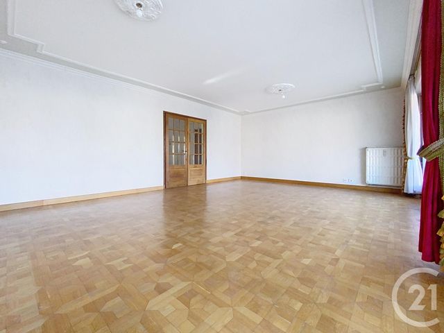 Appartement F4 à louer - 4 pièces - 110.22 m2 - CHALONS EN CHAMPAGNE - 51 - CHAMPAGNE-ARDENNE - Century 21 Martinot Immobilier