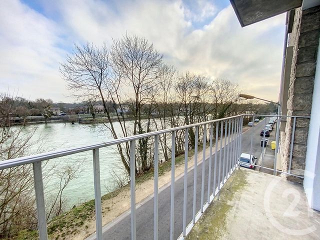 Appartement F4 à louer - 4 pièces - 64.68 m2 - CHALONS EN CHAMPAGNE - 51 - CHAMPAGNE-ARDENNE - Century 21 Martinot Immobilier