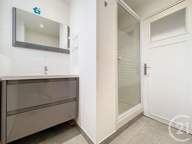 Appartement F4 à louer - 4 pièces - 64.68 m2 - CHALONS EN CHAMPAGNE - 51 - CHAMPAGNE-ARDENNE - Century 21 Martinot Immobilier