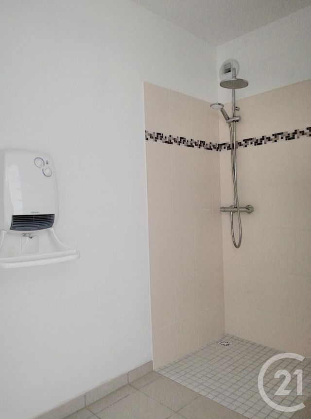 Appartement F3 à vendre - 3 pièces - 68.0 m2 - CHALONS EN CHAMPAGNE - 51 - CHAMPAGNE-ARDENNE - Century 21 Martinot Immobilier