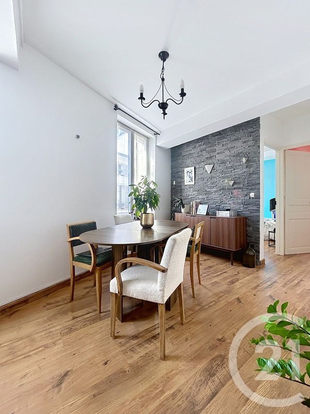 Appartement F3 à vendre - 3 pièces - 73.74 m2 - CHALONS EN CHAMPAGNE - 51 - CHAMPAGNE-ARDENNE - Century 21 Martinot Immobilier