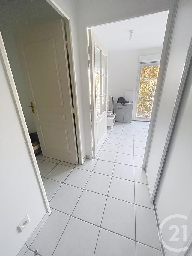 Appartement F1 à vendre - 1 pièce - 28.68 m2 - CHALONS EN CHAMPAGNE - 51 - CHAMPAGNE-ARDENNE - Century 21 Martinot Immobilier