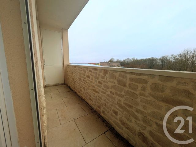 Appartement F3 à vendre - 4 pièces - 73.7 m2 - FAGNIERES - 51 - CHAMPAGNE-ARDENNE - Century 21 Martinot Immobilier