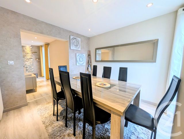 Appartement F3 à vendre - 4 pièces - 73.7 m2 - FAGNIERES - 51 - CHAMPAGNE-ARDENNE - Century 21 Martinot Immobilier