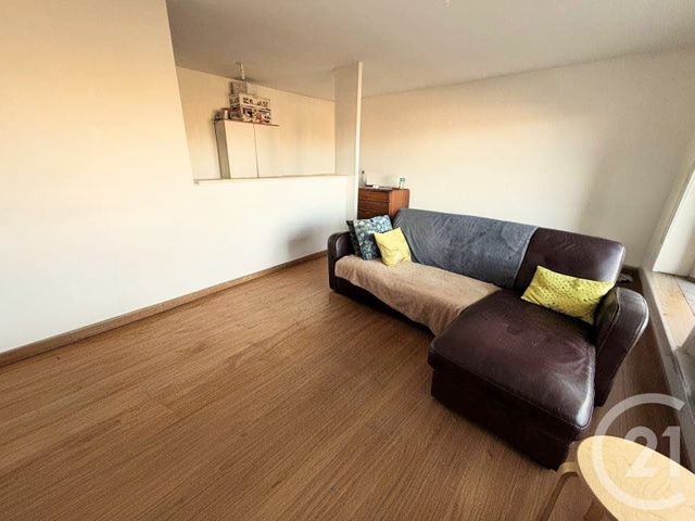 Appartement F4 à vendre - 4 pièces - 68.89 m2 - CHALONS EN CHAMPAGNE - 51 - CHAMPAGNE-ARDENNE - Century 21 Martinot Immobilier