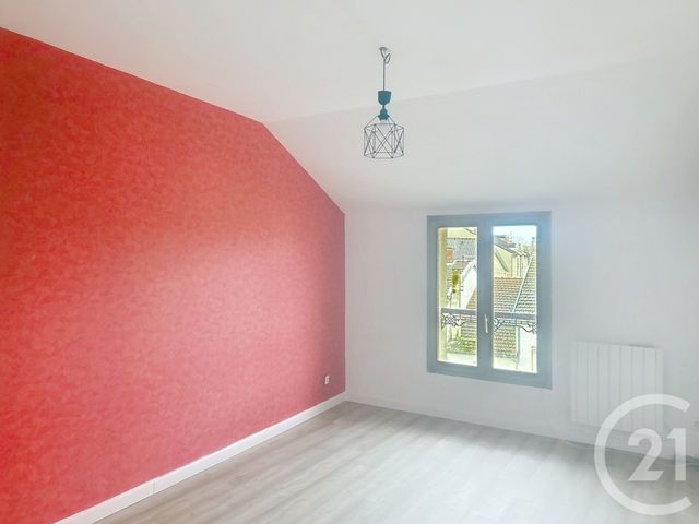 Appartement à louer - 3 pièces - 60.26 m2 - CHALONS EN CHAMPAGNE - 51 - CHAMPAGNE-ARDENNE - Century 21 Martinot Immobilier