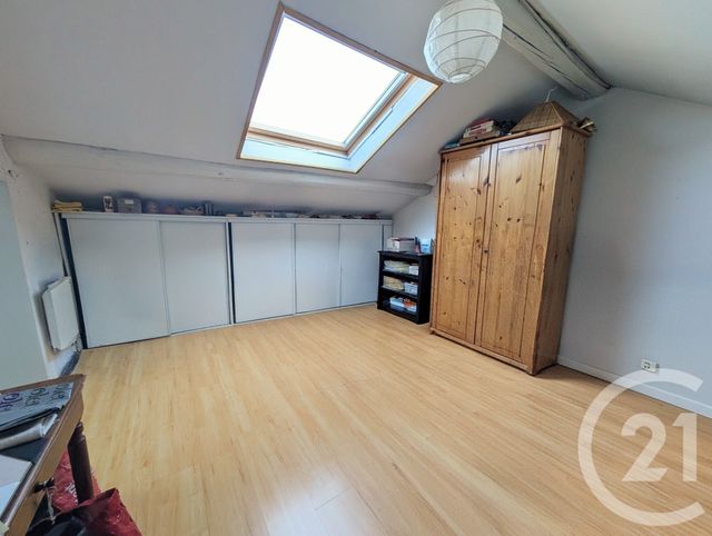 Appartement F4 à vendre - 5 pièces - 63.5 m2 - ST MEMMIE - 51 - CHAMPAGNE-ARDENNE - Century 21 Martinot Immobilier