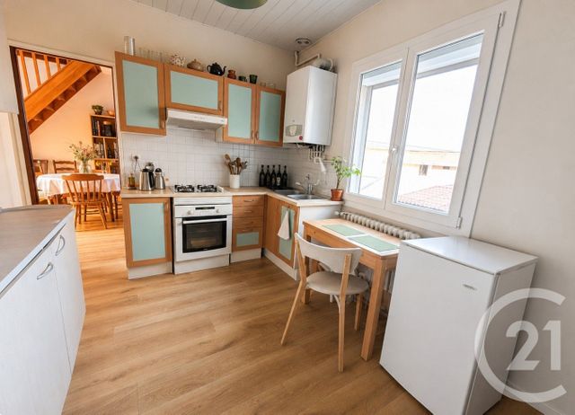 Appartement F4 à vendre - 5 pièces - 63.5 m2 - ST MEMMIE - 51 - CHAMPAGNE-ARDENNE - Century 21 Martinot Immobilier