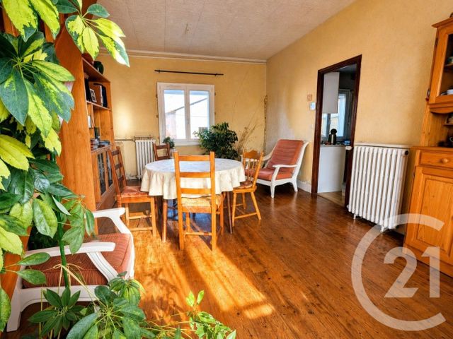 Appartement F4 à vendre - 5 pièces - 63.5 m2 - ST MEMMIE - 51 - CHAMPAGNE-ARDENNE - Century 21 Martinot Immobilier
