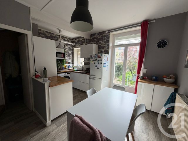 Appartement à vendre - 4 pièces - 78.0 m2 - CHALONS EN CHAMPAGNE - 51 - CHAMPAGNE-ARDENNE - Century 21 Martinot Immobilier