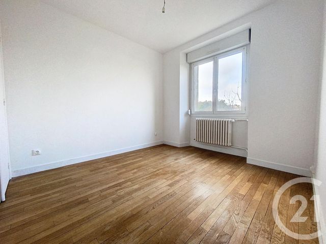 Appartement à louer - 4 pièces - 65.6 m2 - CHALONS EN CHAMPAGNE - 51 - CHAMPAGNE-ARDENNE - Century 21 Martinot Immobilier