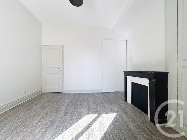 Appartement F2 à vendre - 2 pièces - 60.0 m2 - CHALONS EN CHAMPAGNE - 51 - CHAMPAGNE-ARDENNE - Century 21 Martinot Immobilier