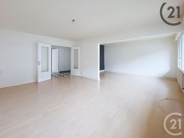 Appartement F5 à vendre - 5 pièces - 117.07 m2 - CHALONS EN CHAMPAGNE - 51 - CHAMPAGNE-ARDENNE - Century 21 Martinot Immobilier