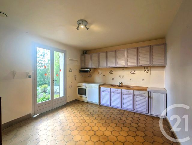 maison à vendre - 6 pièces - 179.5 m2 - LA CHAUSSEE SUR MARNE - 51 - CHAMPAGNE-ARDENNE - Century 21 Martinot Immobilier
