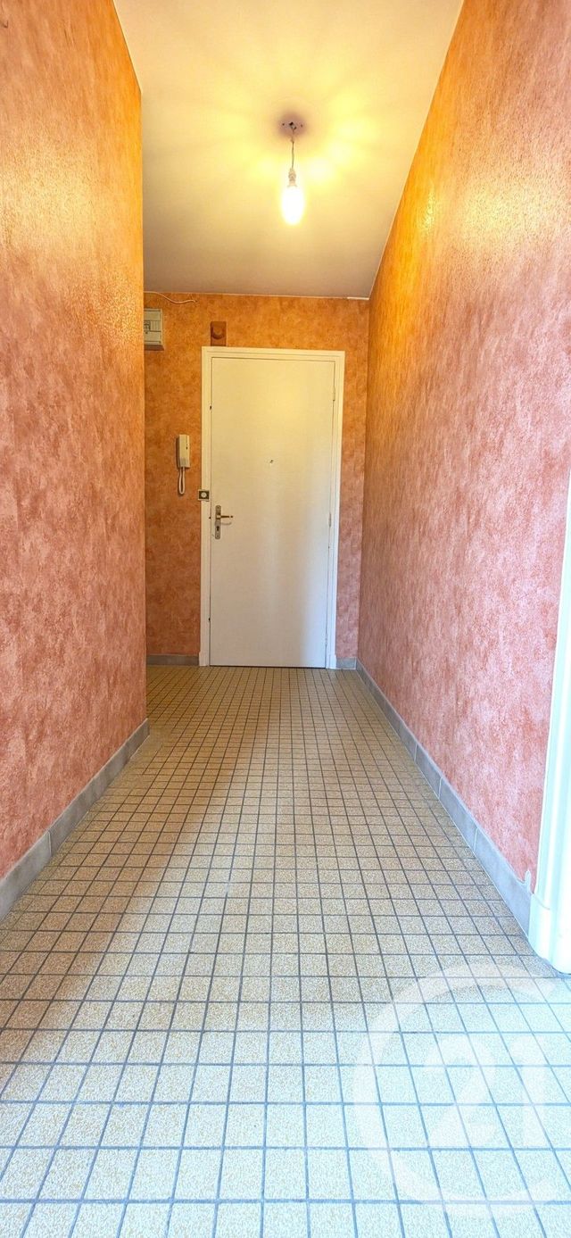 Appartement F2 bis à vendre - 3 pièces - 58.0 m2 - VITRY LE FRANCOIS - 51 - CHAMPAGNE-ARDENNE - Century 21 Martinot Immobilier