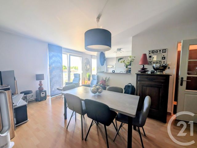 Appartement F3 à vendre - 3 pièces - 67.02 m2 - CHALONS EN CHAMPAGNE - 51 - CHAMPAGNE-ARDENNE - Century 21 Martinot Immobilier