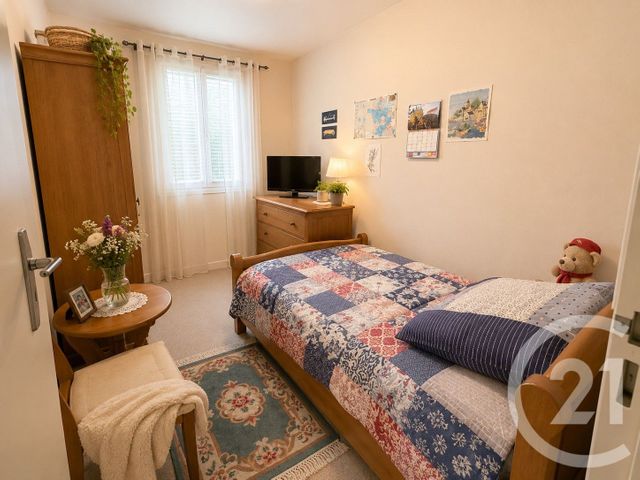 Appartement F4 à vendre - 4 pièces - 62.75 m2 - CHALONS EN CHAMPAGNE - 51 - CHAMPAGNE-ARDENNE - Century 21 Martinot Immobilier