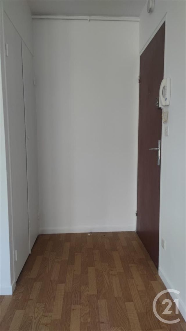 Appartement F1 à vendre - 1 pièce - 28.47 m2 - CHALONS EN CHAMPAGNE - 51 - CHAMPAGNE-ARDENNE - Century 21 Martinot Immobilier