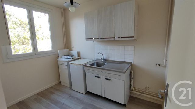 Appartement F1 à vendre - 1 pièce - 28.47 m2 - CHALONS EN CHAMPAGNE - 51 - CHAMPAGNE-ARDENNE - Century 21 Martinot Immobilier