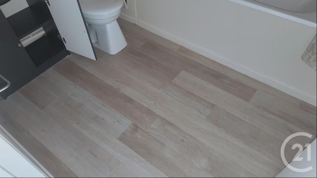 Appartement F1 à vendre - 1 pièce - 28.47 m2 - CHALONS EN CHAMPAGNE - 51 - CHAMPAGNE-ARDENNE - Century 21 Martinot Immobilier