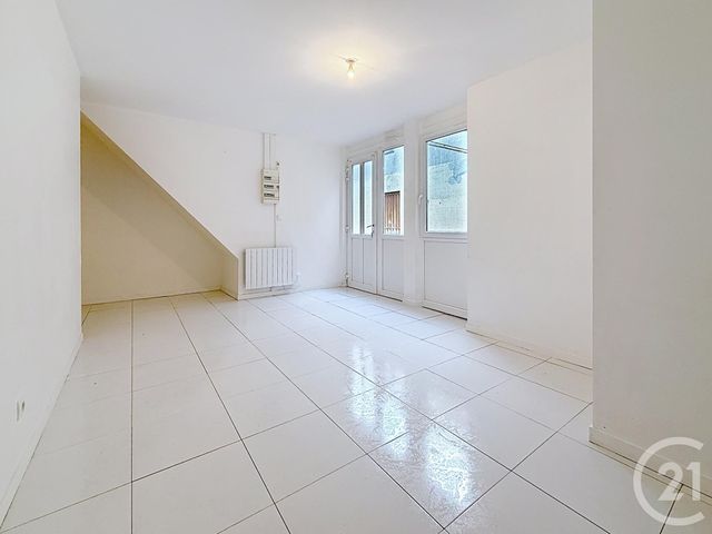 Appartement F3 à louer - 3 pièces - 63.29 m2 - CHALONS EN CHAMPAGNE - 51 - CHAMPAGNE-ARDENNE - Century 21 Martinot Immobilier