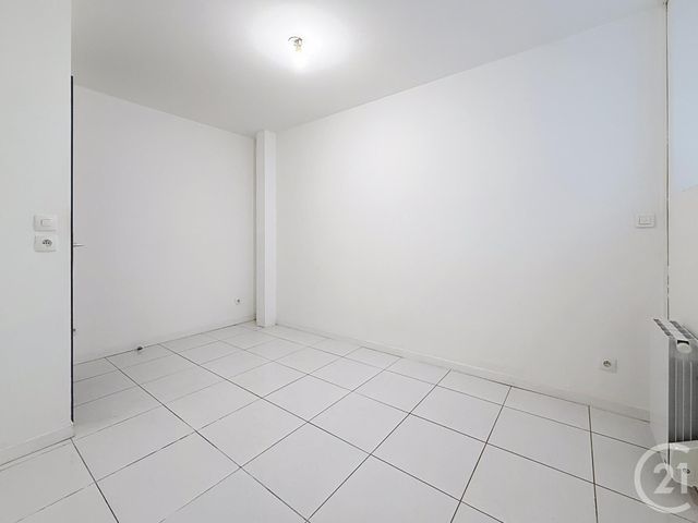 Appartement F3 à louer - 3 pièces - 63.29 m2 - CHALONS EN CHAMPAGNE - 51 - CHAMPAGNE-ARDENNE - Century 21 Martinot Immobilier