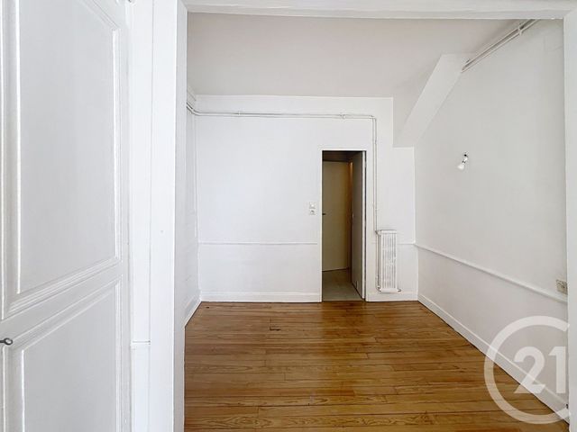 Appartement Studio à louer - 1 pièce - 35.7 m2 - CHALONS EN CHAMPAGNE - 51 - CHAMPAGNE-ARDENNE - Century 21 Martinot Immobilier