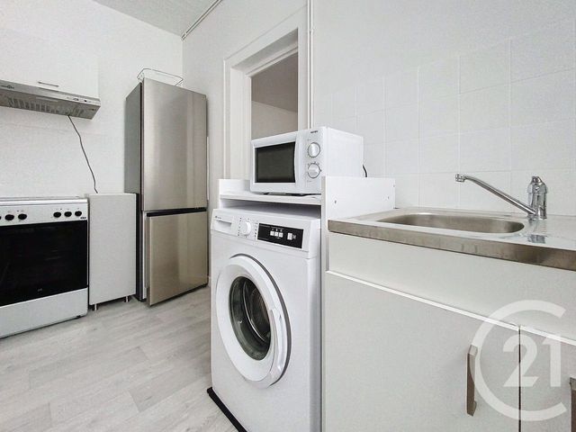 Appartement à louer - 3 pièces - 77.86 m2 - CHALONS EN CHAMPAGNE - 51 - CHAMPAGNE-ARDENNE - Century 21 Martinot Immobilier