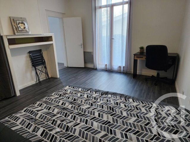 Appartement à louer - 3 pièces - 77.86 m2 - CHALONS EN CHAMPAGNE - 51 - CHAMPAGNE-ARDENNE - Century 21 Martinot Immobilier