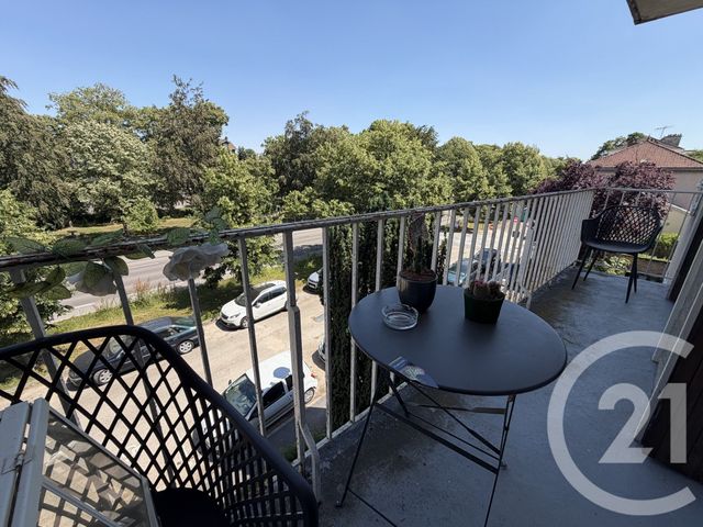Appartement F4 à vendre - 4 pièces - 70.0 m2 - CHALONS EN CHAMPAGNE - 51 - CHAMPAGNE-ARDENNE - Century 21 Martinot Immobilier