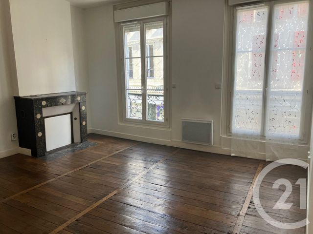 Appartement F4 à vendre - 5 pièces - 83.2 m2 - CHALONS EN CHAMPAGNE - 51 - CHAMPAGNE-ARDENNE - Century 21 Martinot Immobilier