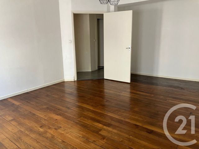 Appartement F4 à vendre - 5 pièces - 81.0 m2 - CHALONS EN CHAMPAGNE - 51 - CHAMPAGNE-ARDENNE - Century 21 Martinot Immobilier