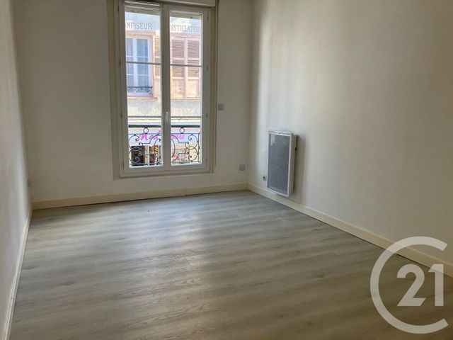 Appartement F4 à vendre - 5 pièces - 81.0 m2 - CHALONS EN CHAMPAGNE - 51 - CHAMPAGNE-ARDENNE - Century 21 Martinot Immobilier