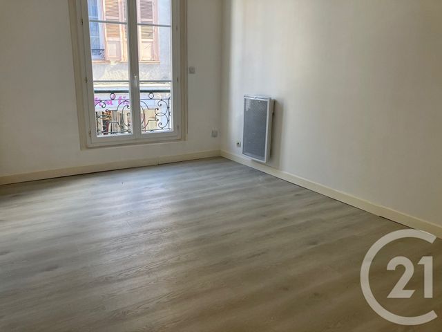 Appartement F4 à vendre - 5 pièces - 81.0 m2 - CHALONS EN CHAMPAGNE - 51 - CHAMPAGNE-ARDENNE - Century 21 Martinot Immobilier