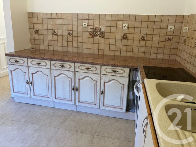 Appartement F4 à vendre - 5 pièces - 81.0 m2 - CHALONS EN CHAMPAGNE - 51 - CHAMPAGNE-ARDENNE - Century 21 Martinot Immobilier