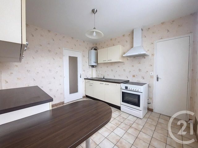Appartement F3 à louer - 3 pièces - 65.33 m2 - CHALONS EN CHAMPAGNE - 51 - CHAMPAGNE-ARDENNE - Century 21 Martinot Immobilier
