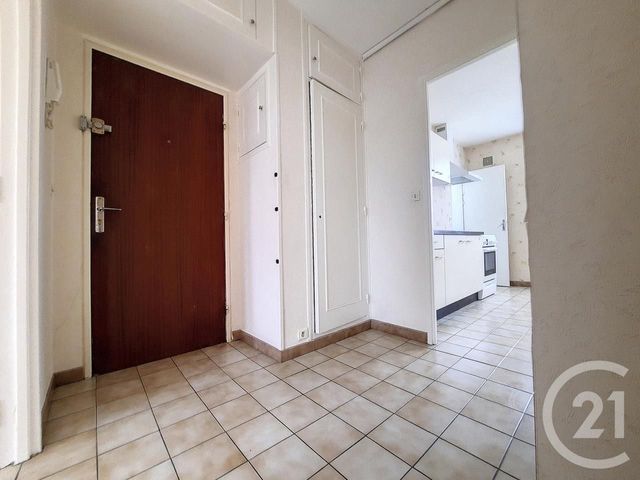 Appartement F3 à louer - 3 pièces - 65.33 m2 - CHALONS EN CHAMPAGNE - 51 - CHAMPAGNE-ARDENNE - Century 21 Martinot Immobilier