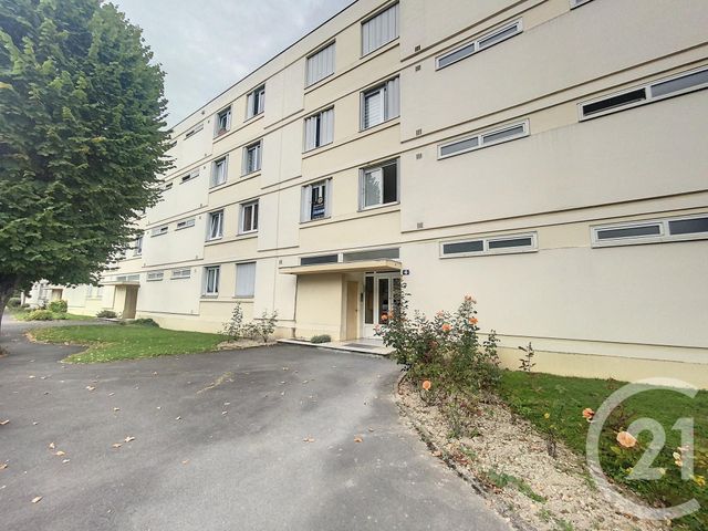 Appartement F3 à louer - 3 pièces - 65.33 m2 - CHALONS EN CHAMPAGNE - 51 - CHAMPAGNE-ARDENNE - Century 21 Martinot Immobilier