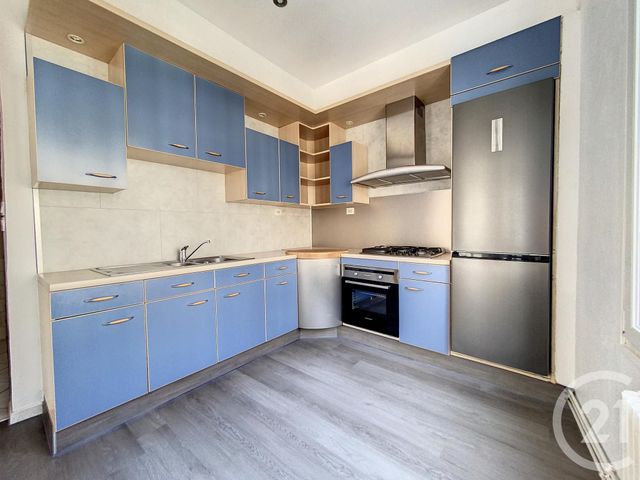 Appartement Duplex à louer - 3 pièces - 74.26 m2 - CHALONS EN CHAMPAGNE - 51 - CHAMPAGNE-ARDENNE - Century 21 Martinot Immobilier