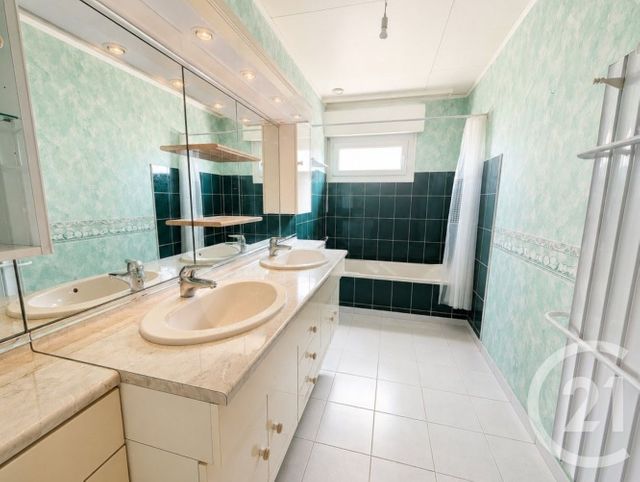 maison à vendre - 8 pièces - 174.88 m2 - SARRY - 51 - CHAMPAGNE-ARDENNE - Century 21 Martinot Immobilier