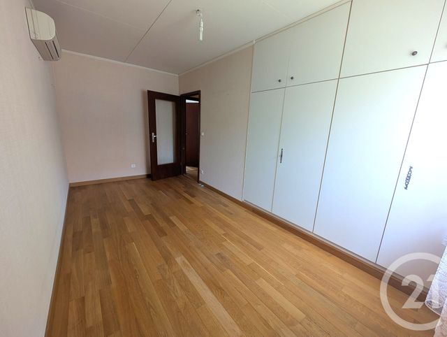 maison à vendre - 8 pièces - 174.88 m2 - SARRY - 51 - CHAMPAGNE-ARDENNE - Century 21 Martinot Immobilier