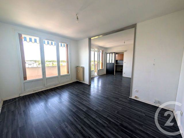 Appartement F4 à vendre - 4 pièces - 70.4 m2 - CHALONS EN CHAMPAGNE - 51 - CHAMPAGNE-ARDENNE - Century 21 Martinot Immobilier