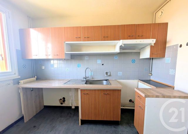 Appartement F4 à vendre - 4 pièces - 70.4 m2 - CHALONS EN CHAMPAGNE - 51 - CHAMPAGNE-ARDENNE - Century 21 Martinot Immobilier